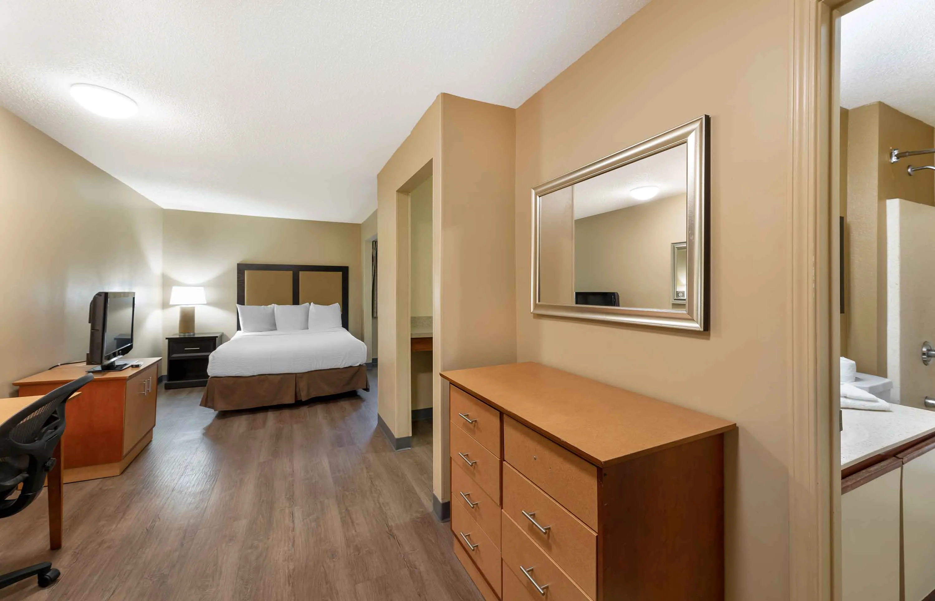 Studio Suite - 2 Queen Beds