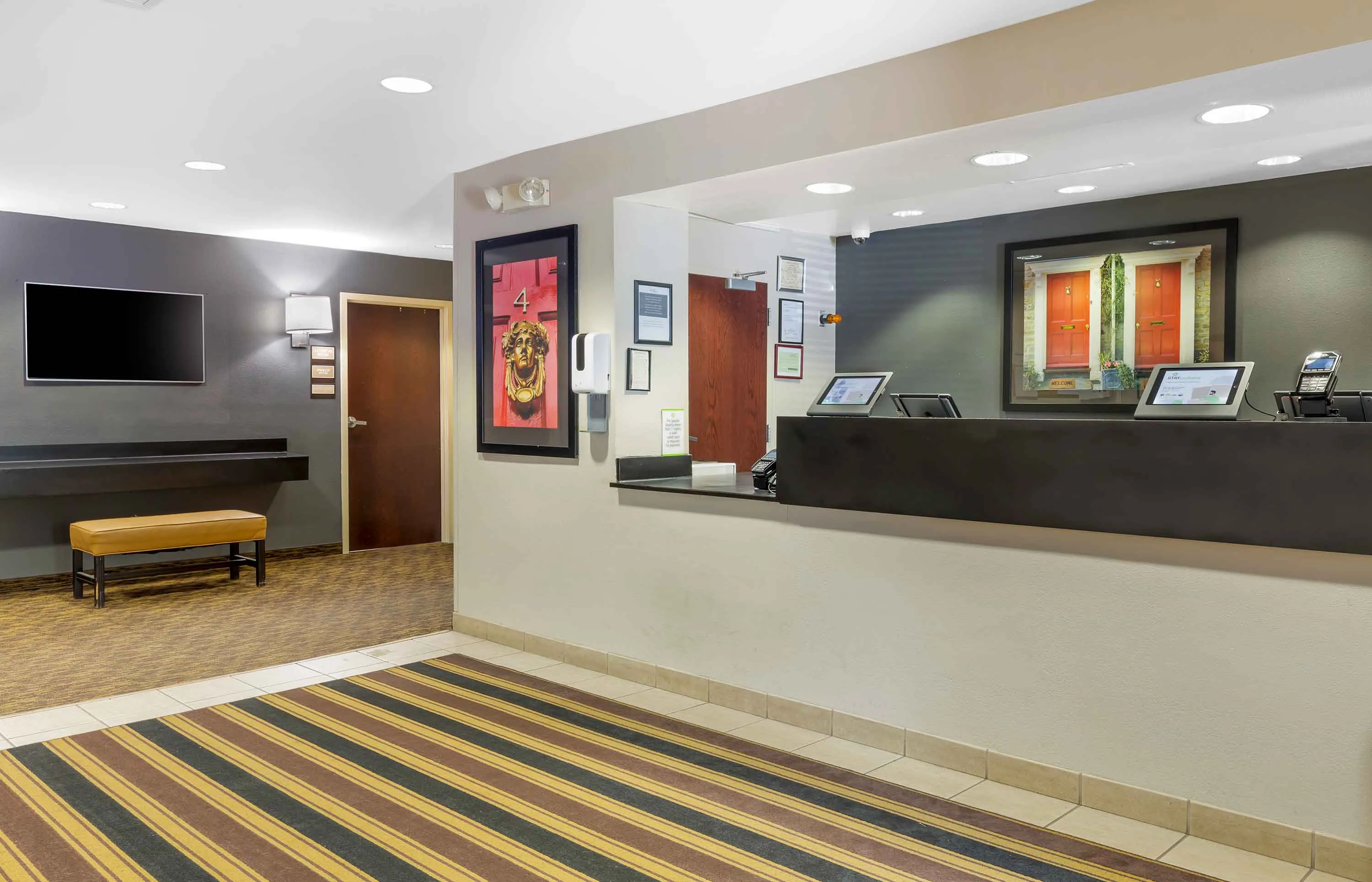 Lobby and Guest Check-in