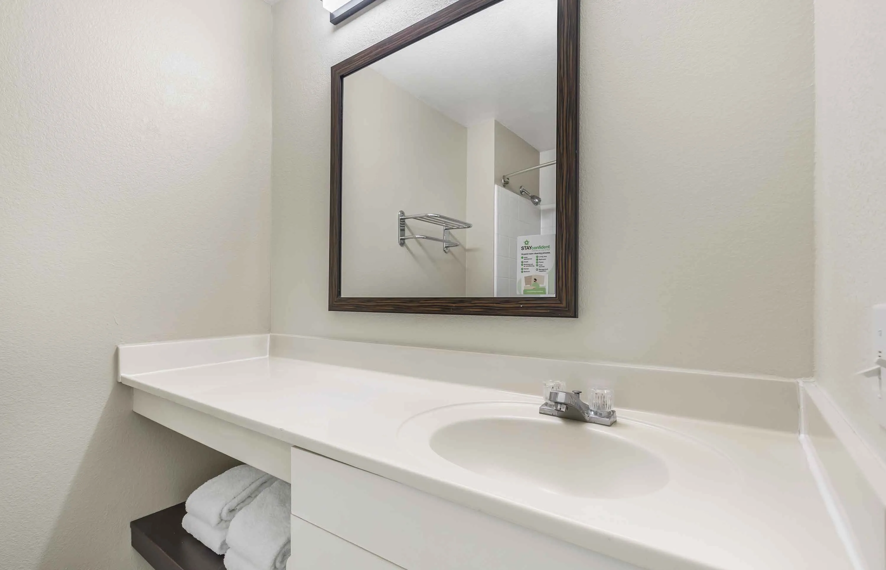 Studio Suite - 1 Queen Bed