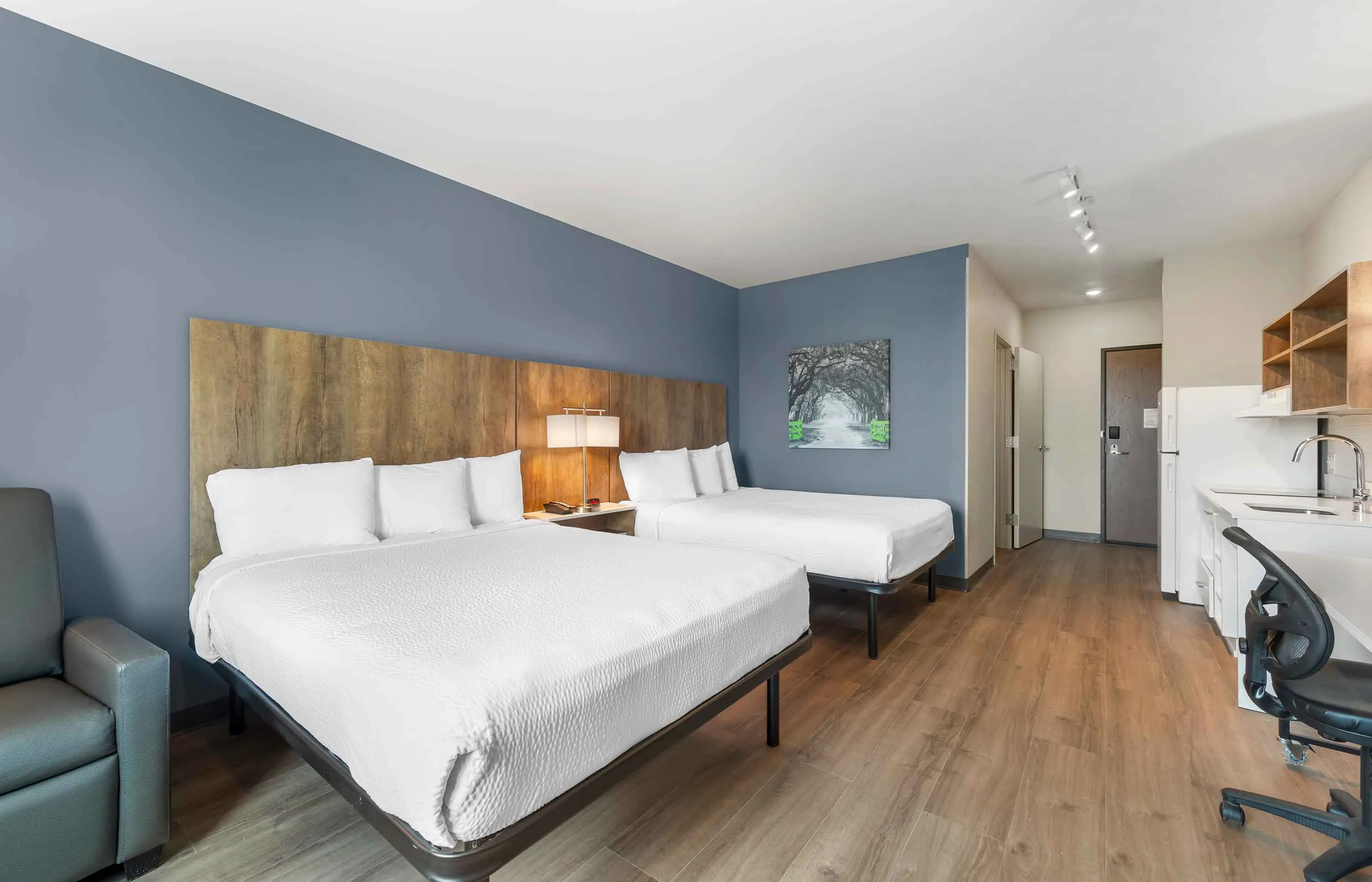 Studio Suite - 2 Queen Beds
