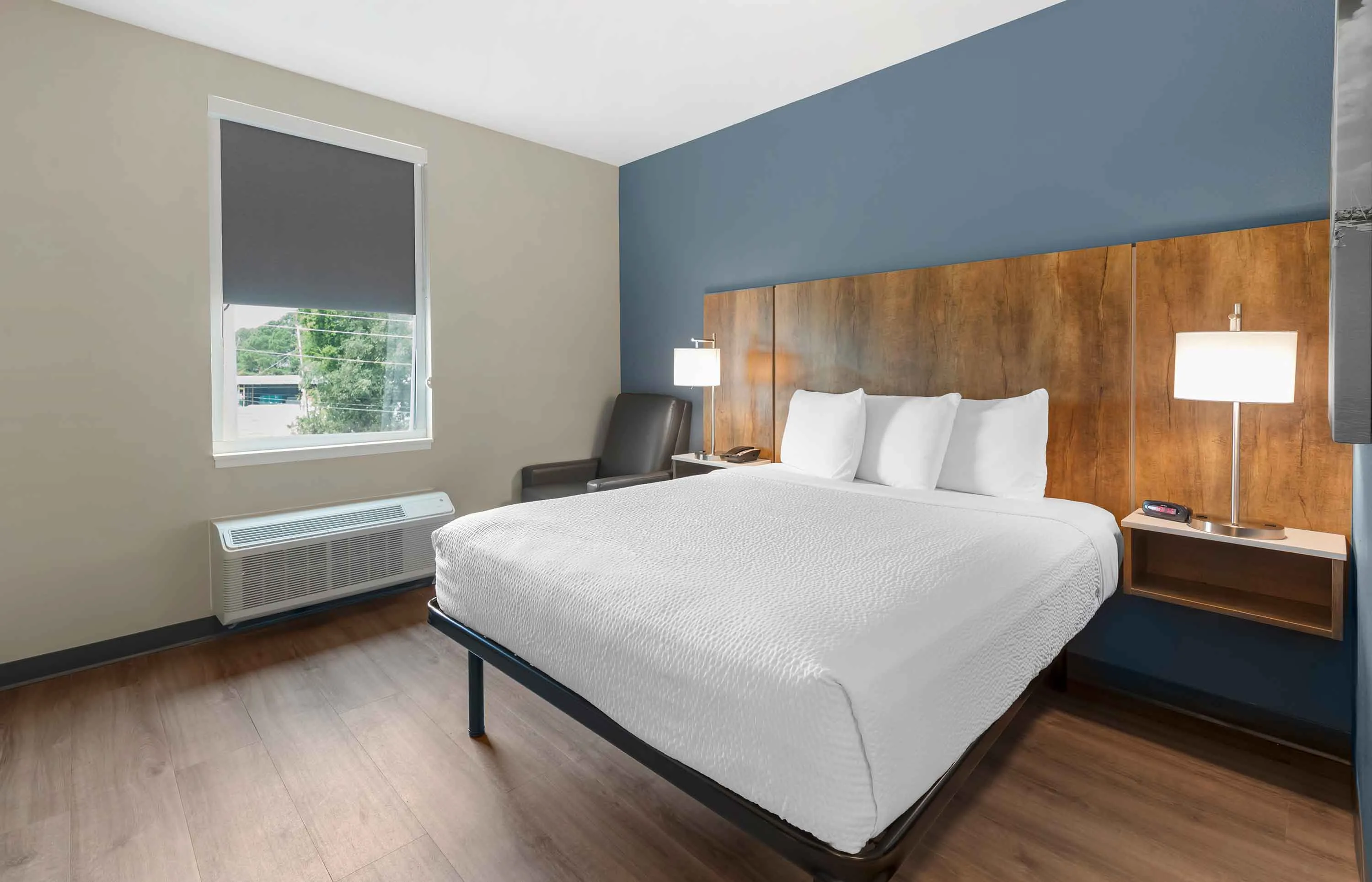 Studio Suite - 1 Queen Bed