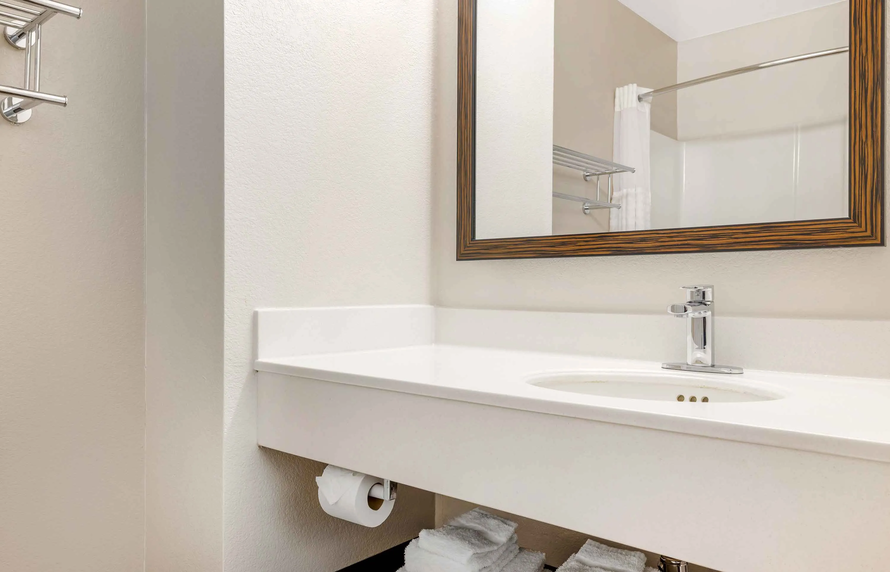 Studio Suite - 2 Full Beds