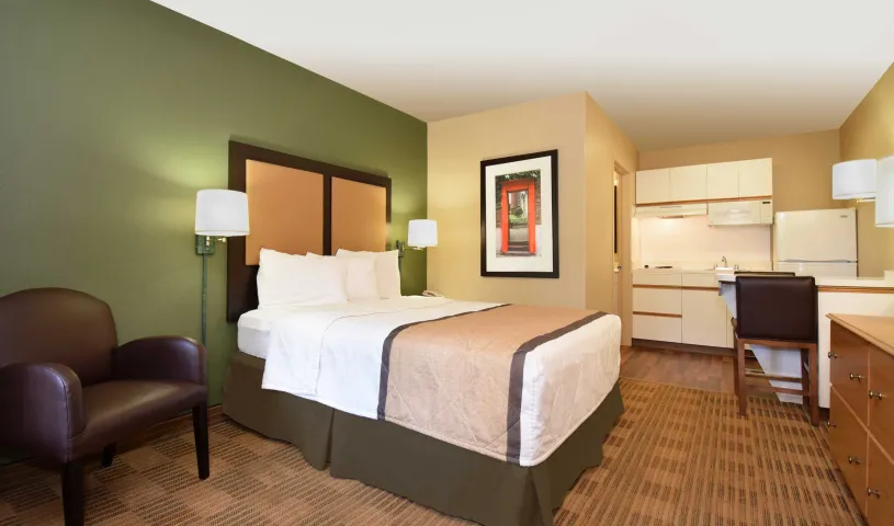 Studio Suite - 1 Queen Bed