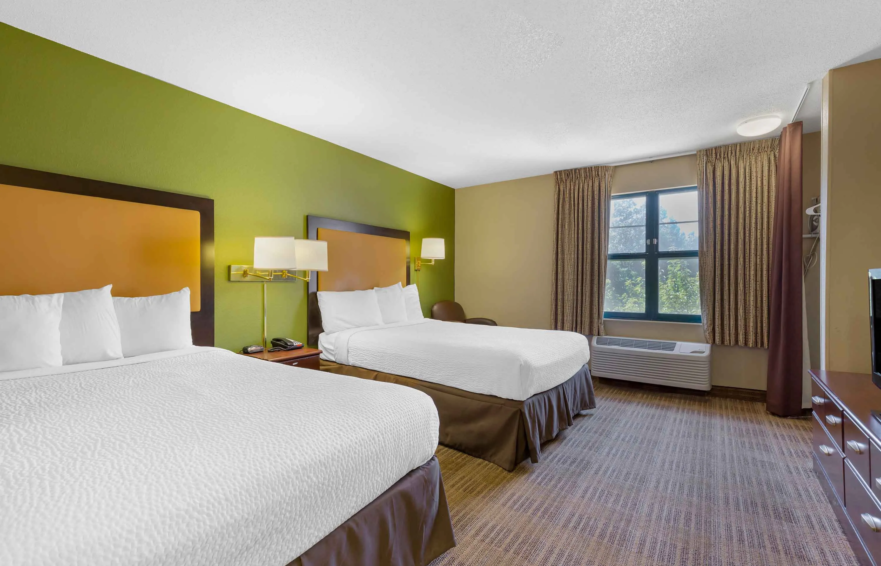 Studio Suite - 2 Twin Beds