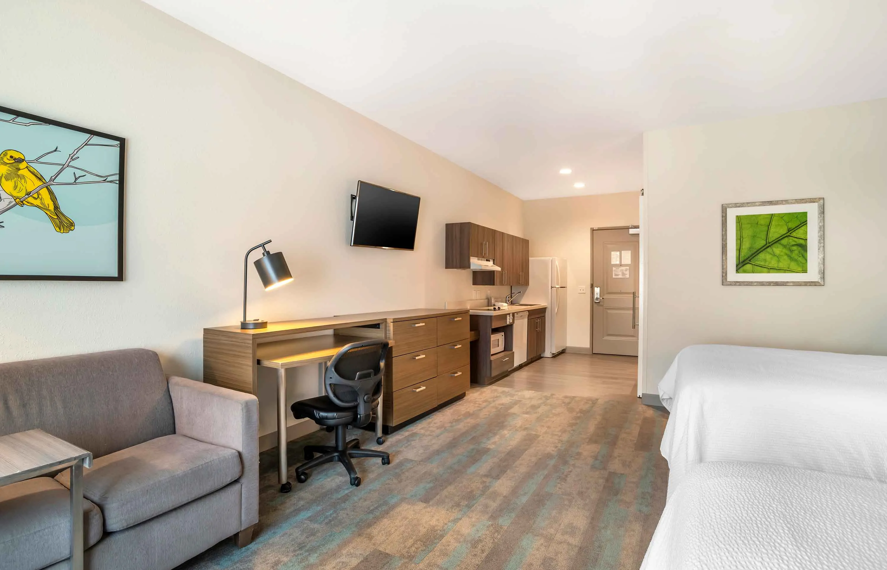 Studio Suite - 2 Queen Beds