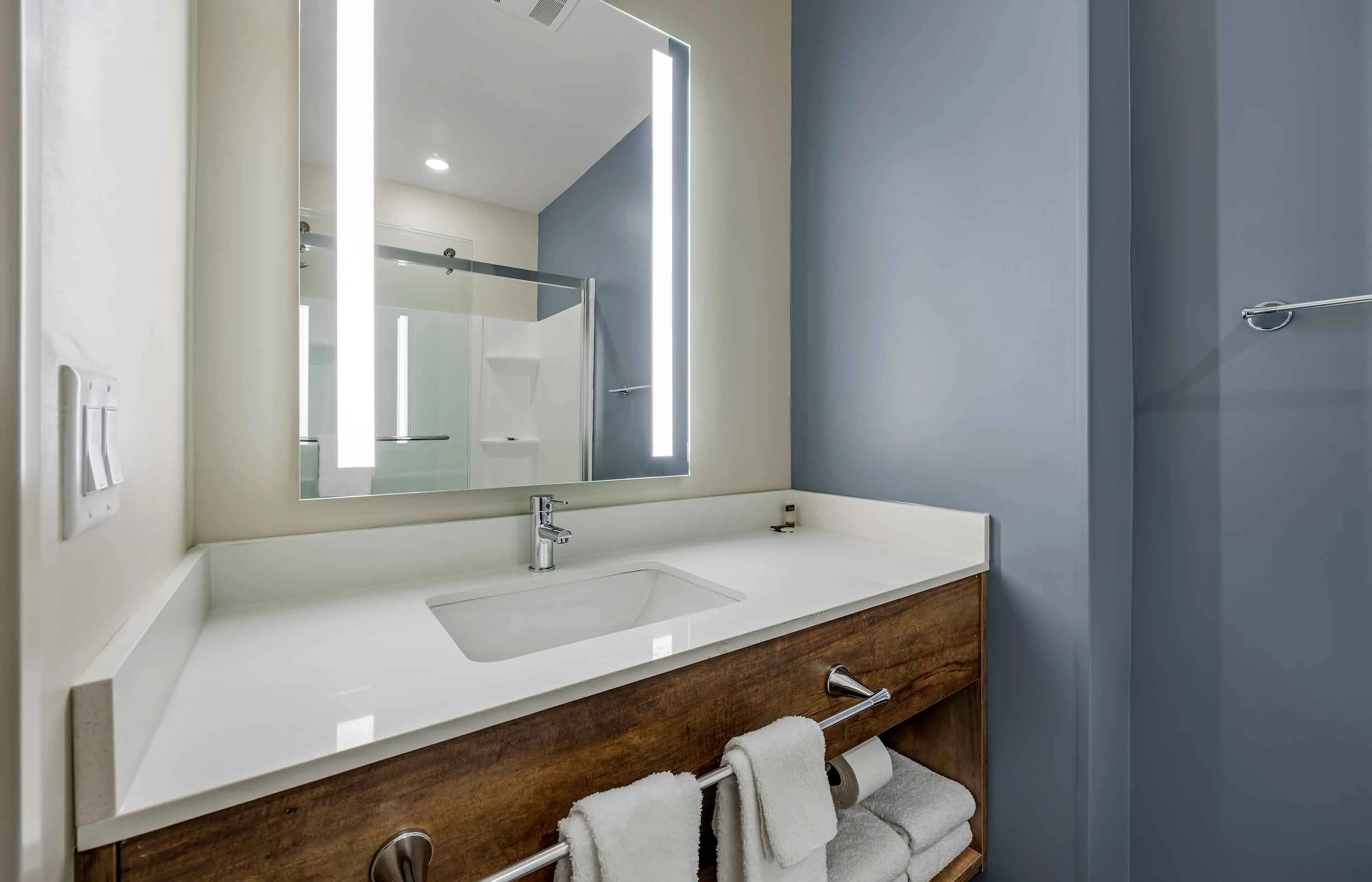 Studio Suite - 1 Queen Bed