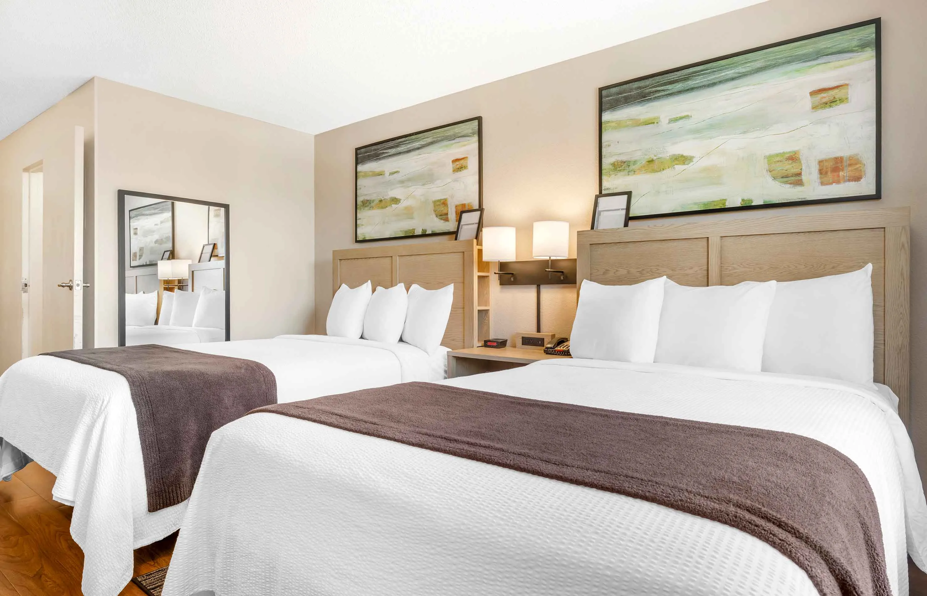 Studio Suite - 2 Queen Beds