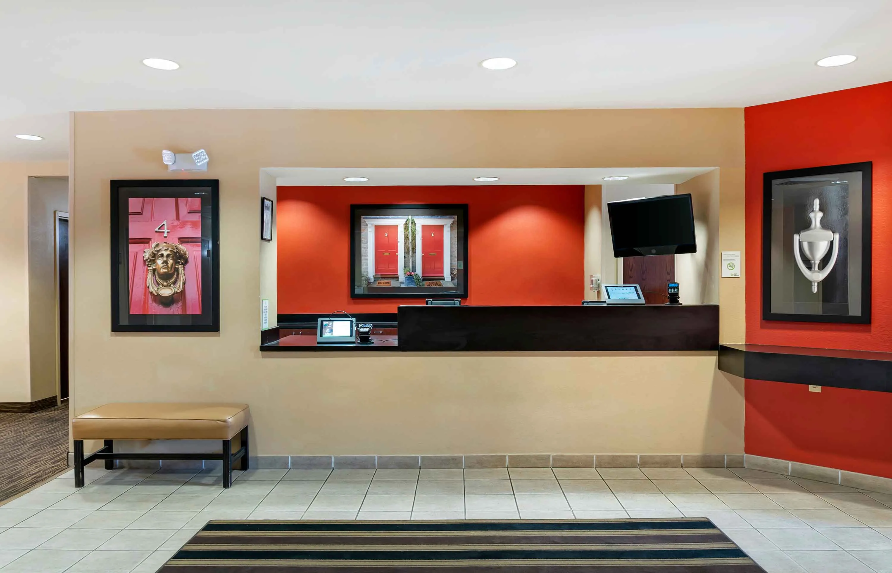 Lobby and Guest Check-in