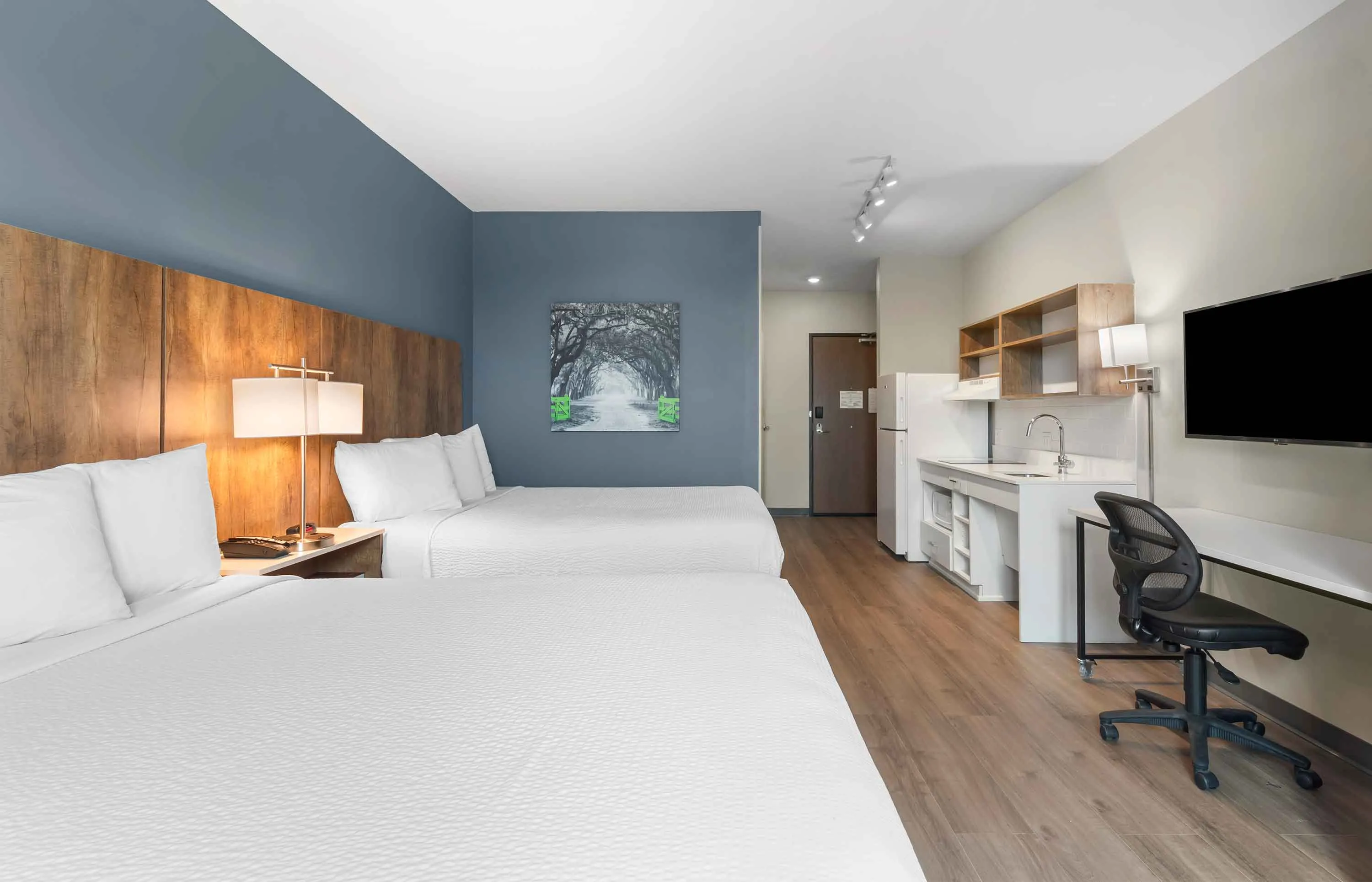 Studio Suite - 2 Queen Beds