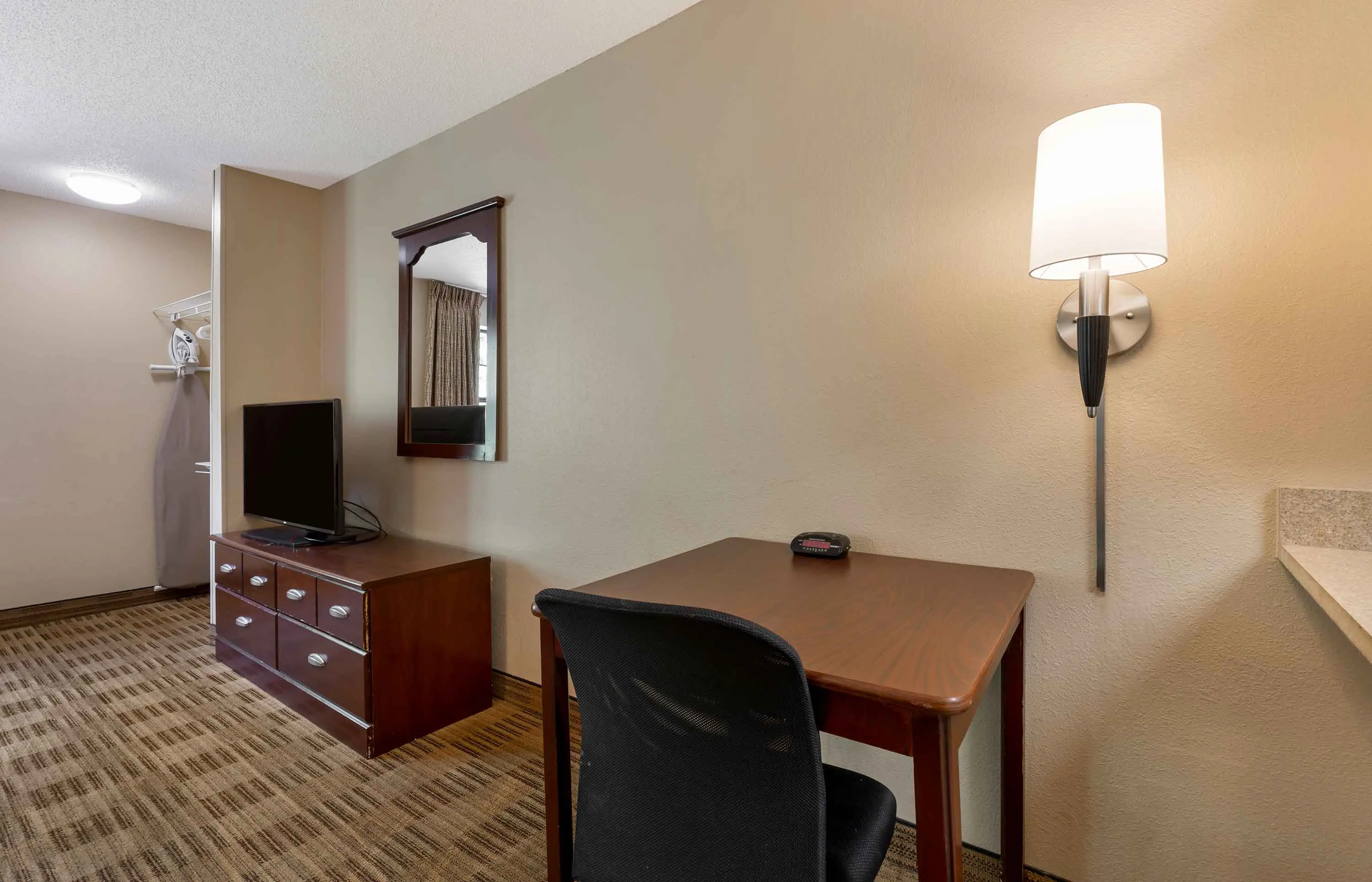 Studio Suite - 2 Full Beds