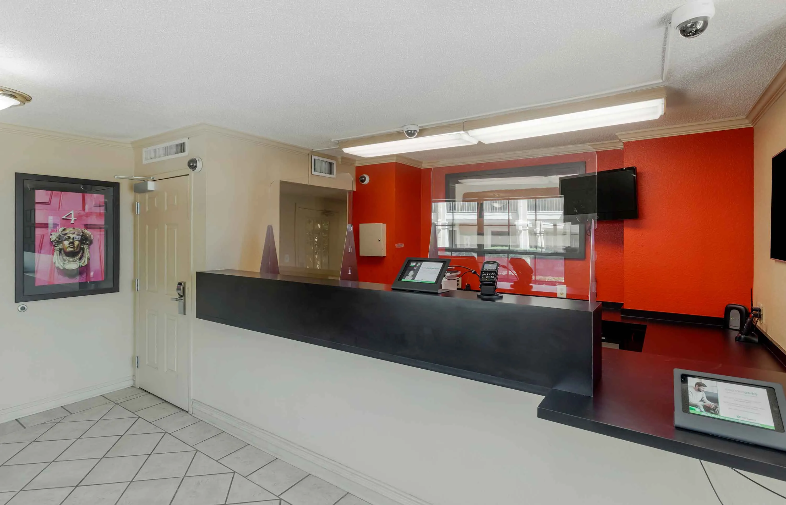 Lobby and Guest Check-in