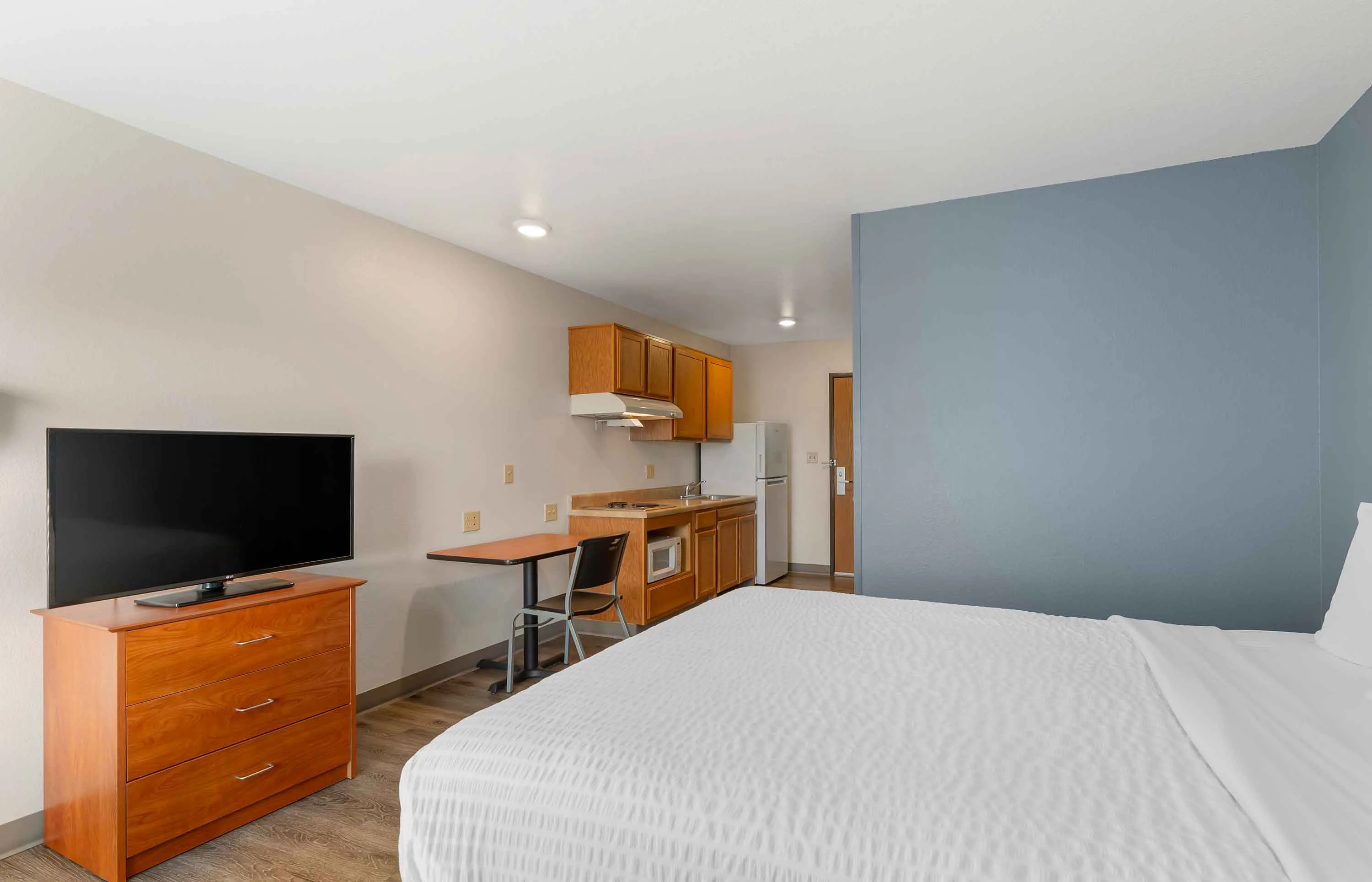 Studio Suite - 1 Queen Bed