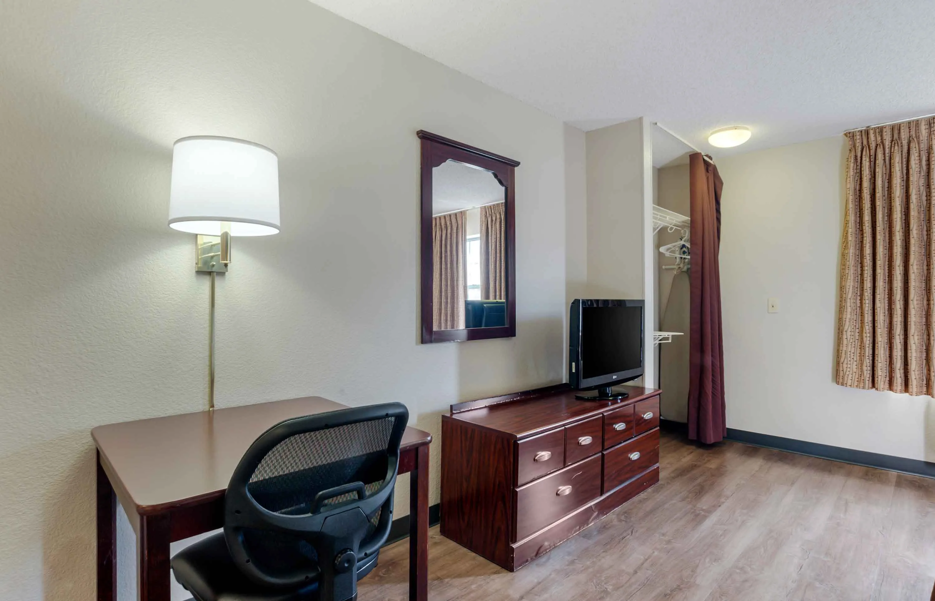 Studio Suite - 1 King Bed