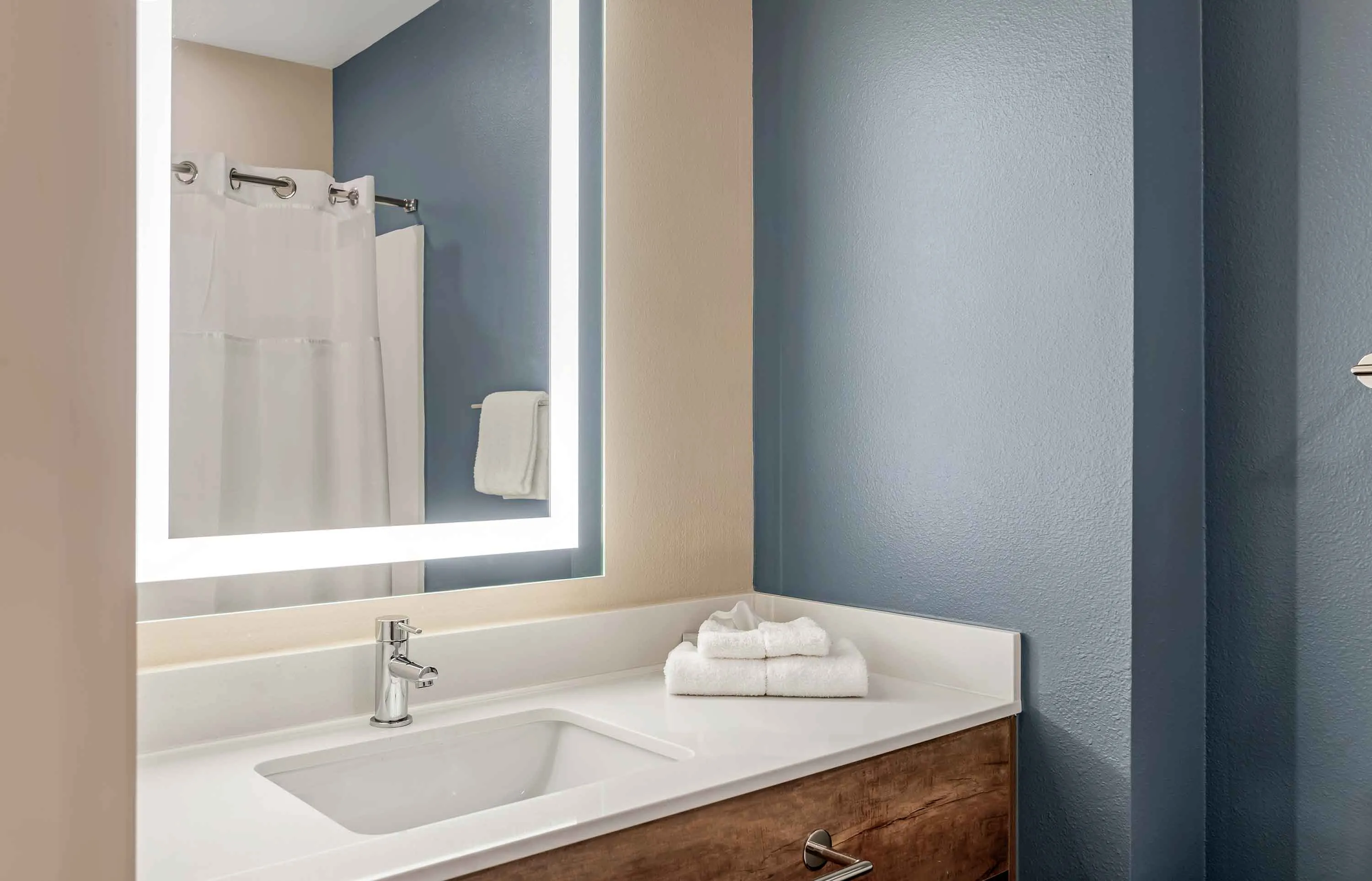 Studio Suite - 2 Queen Beds