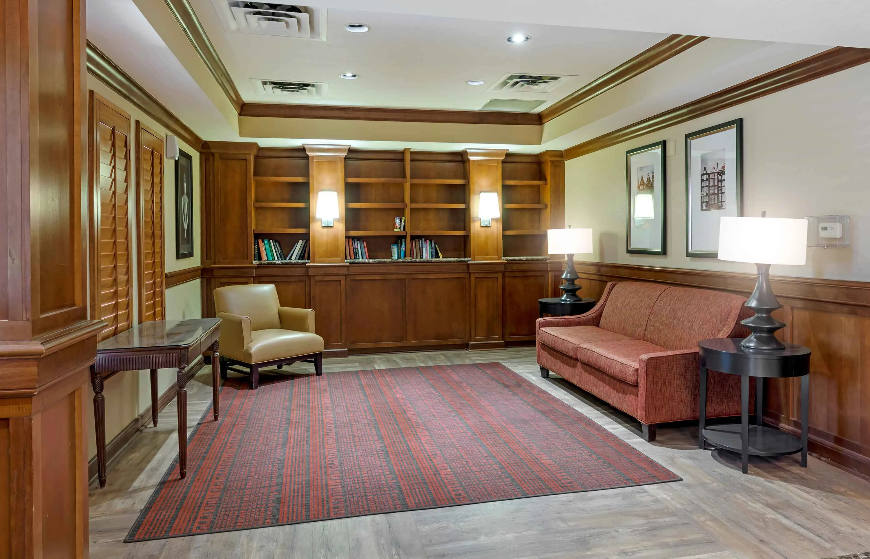 Lobby and Guest Check-in