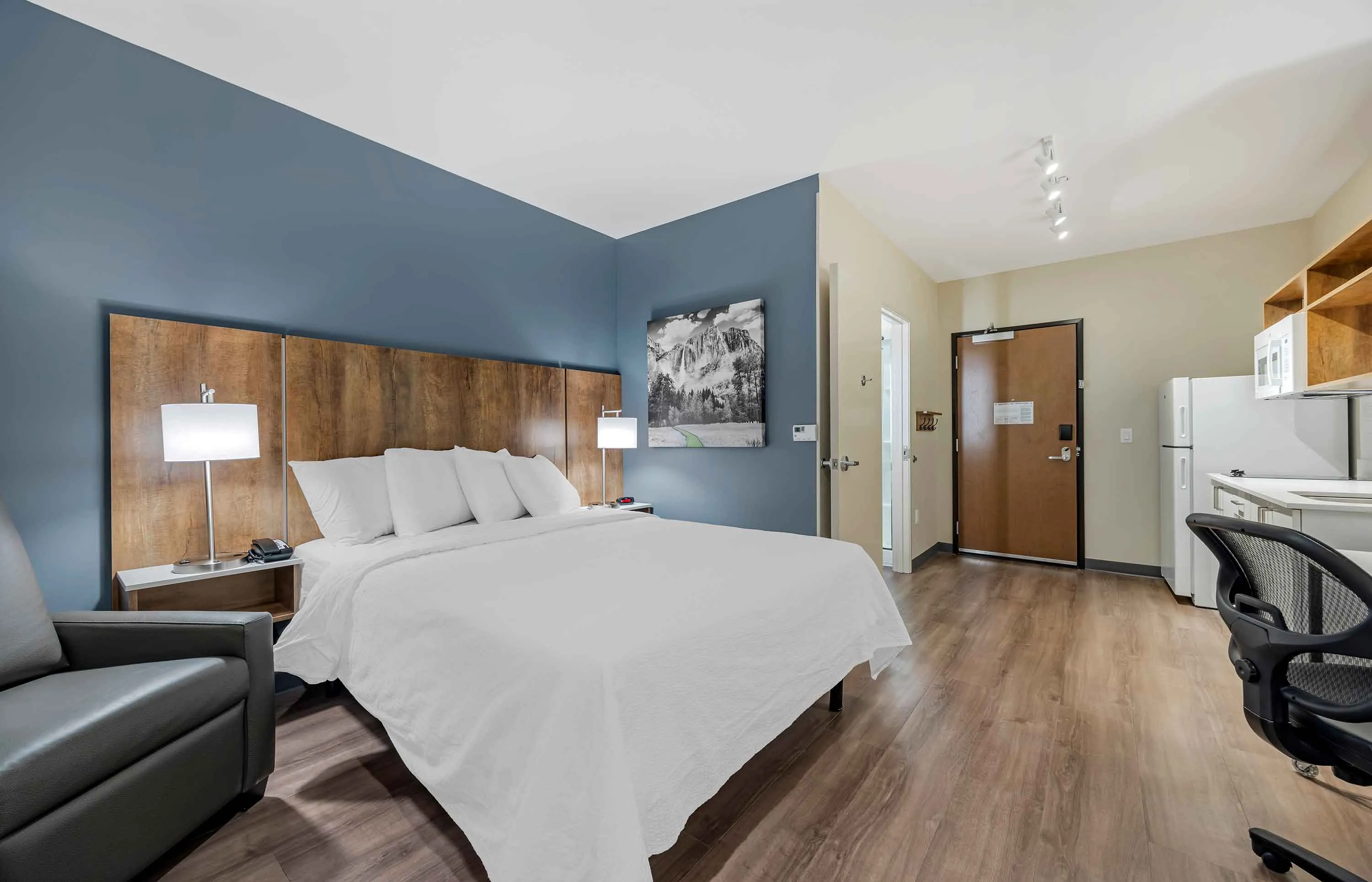Studio Suite - 1 Queen Bed