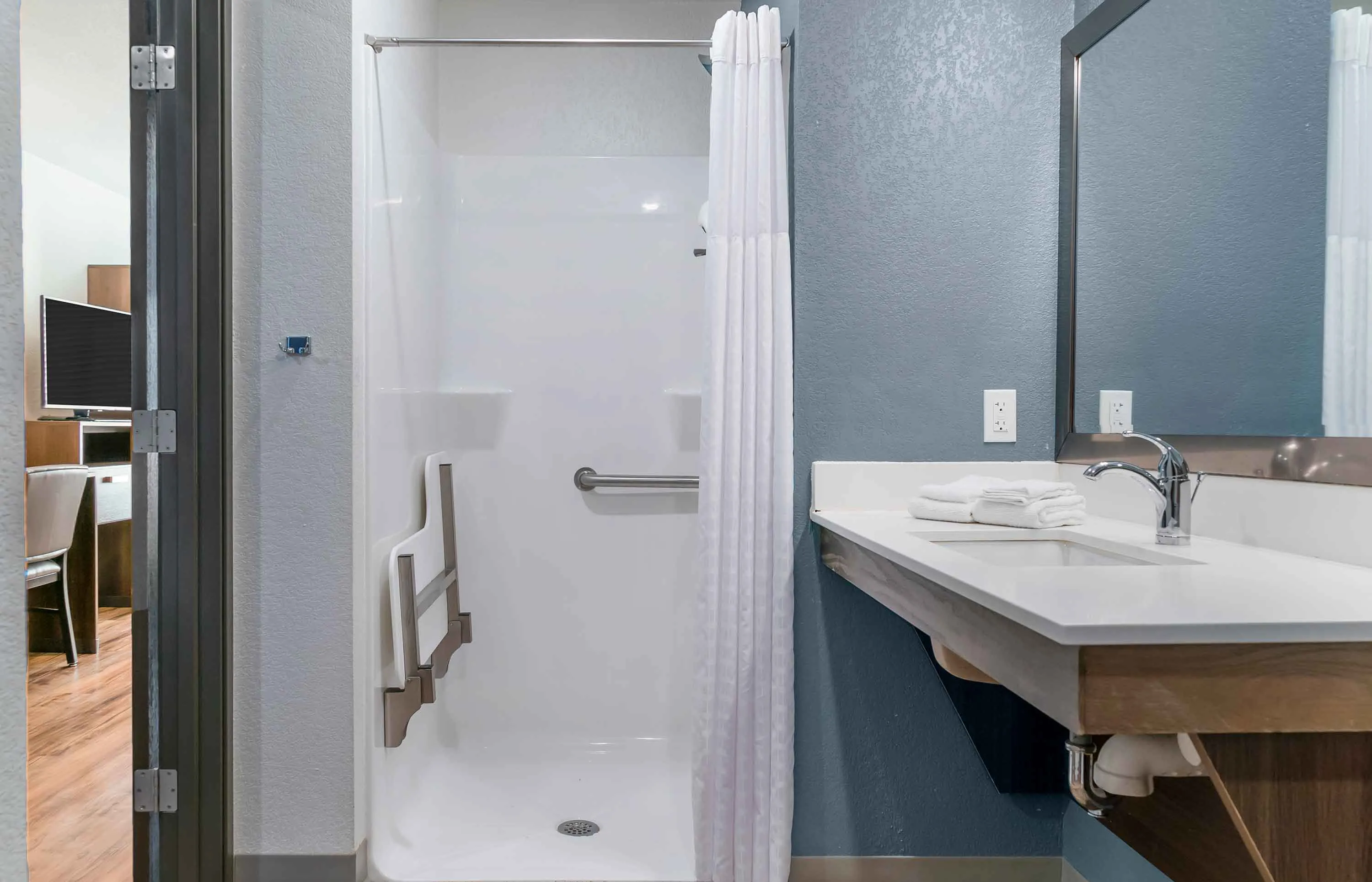 Studio Suite - 1 Queen Bed