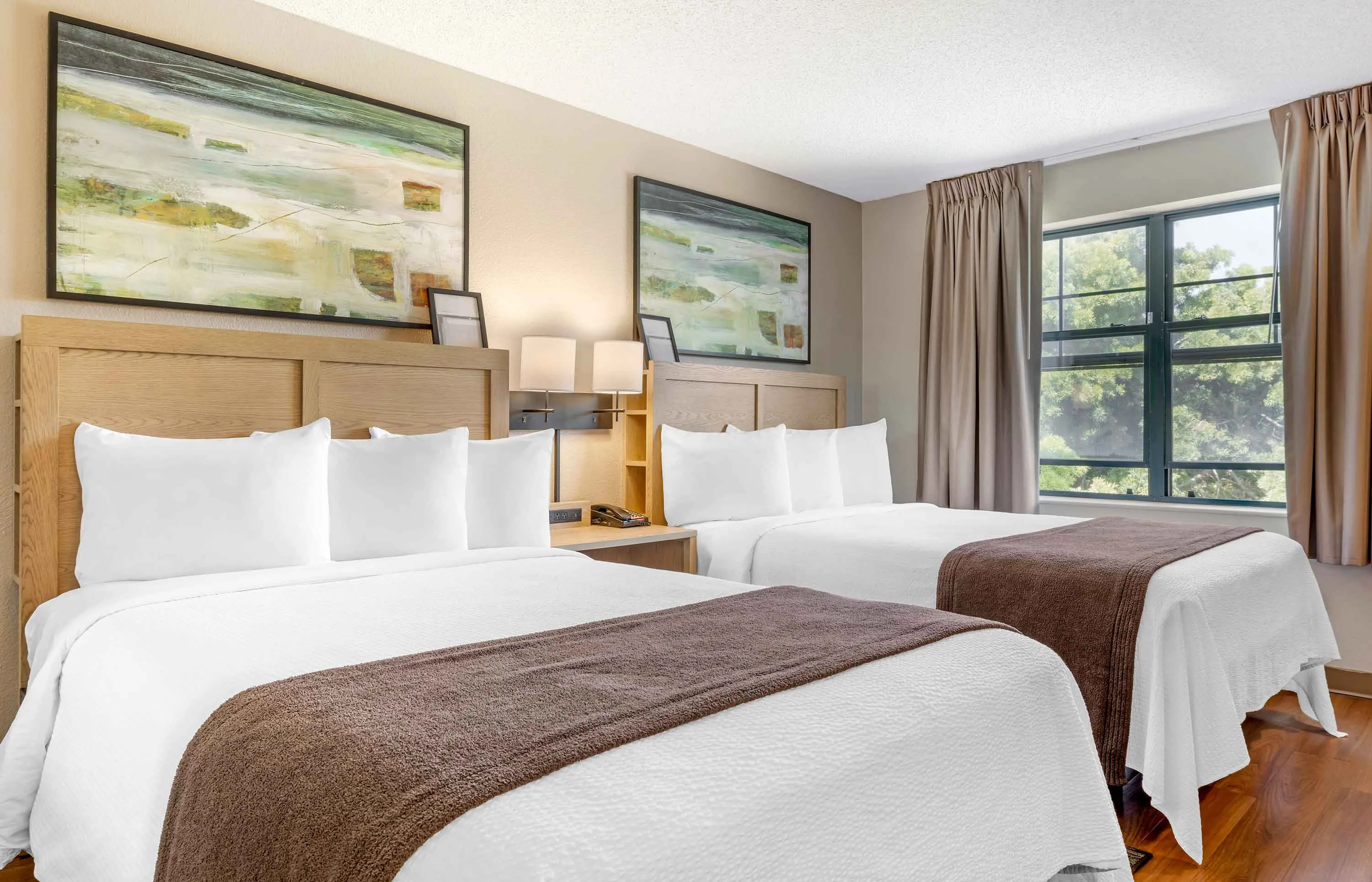 Studio Suite - 2 Queen Beds