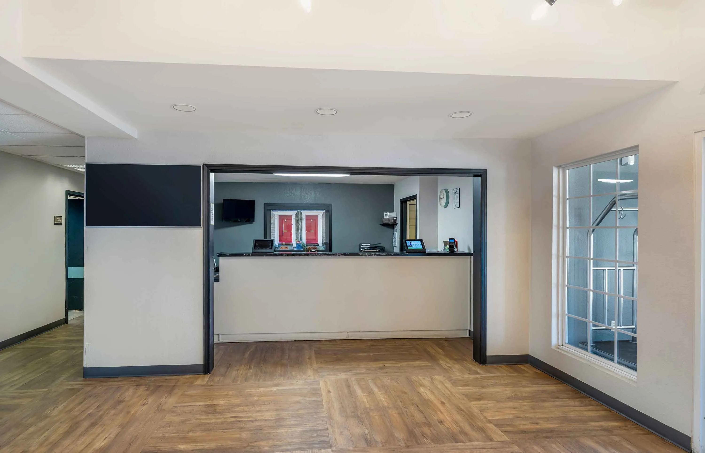 Lobby and Guest Check-in