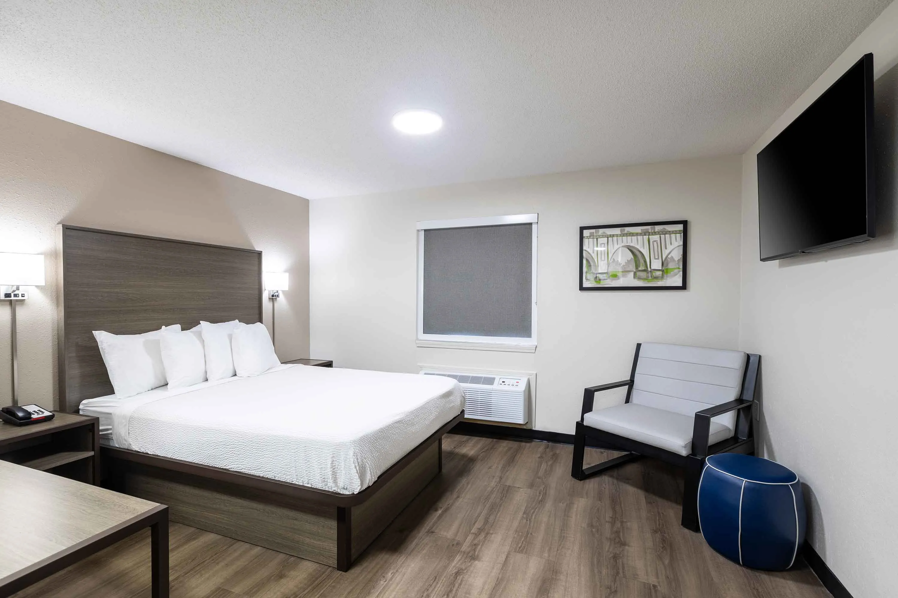 Studio Suite - 1 Queen Bed