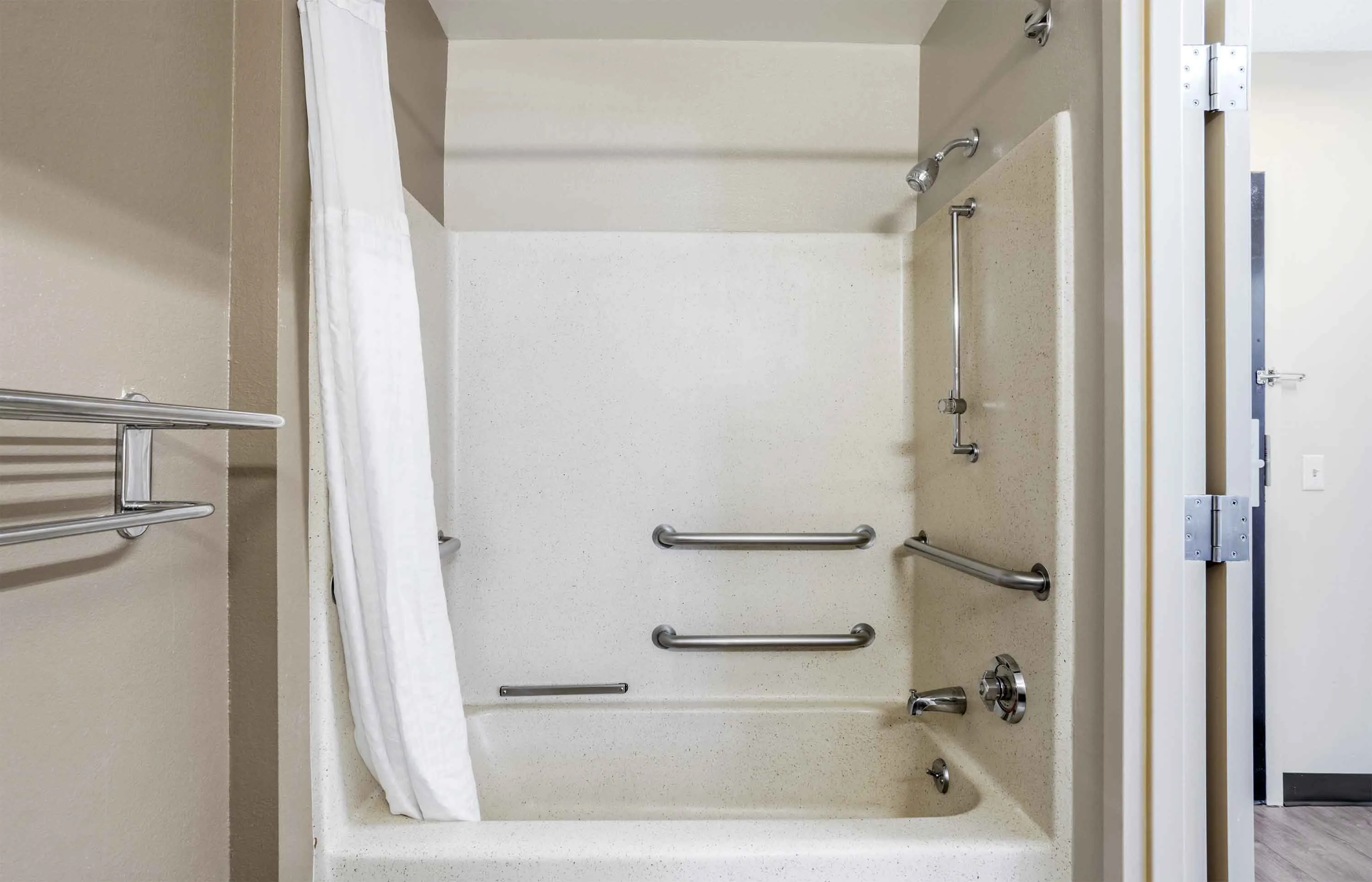 Studio Suite - 1 King Bed