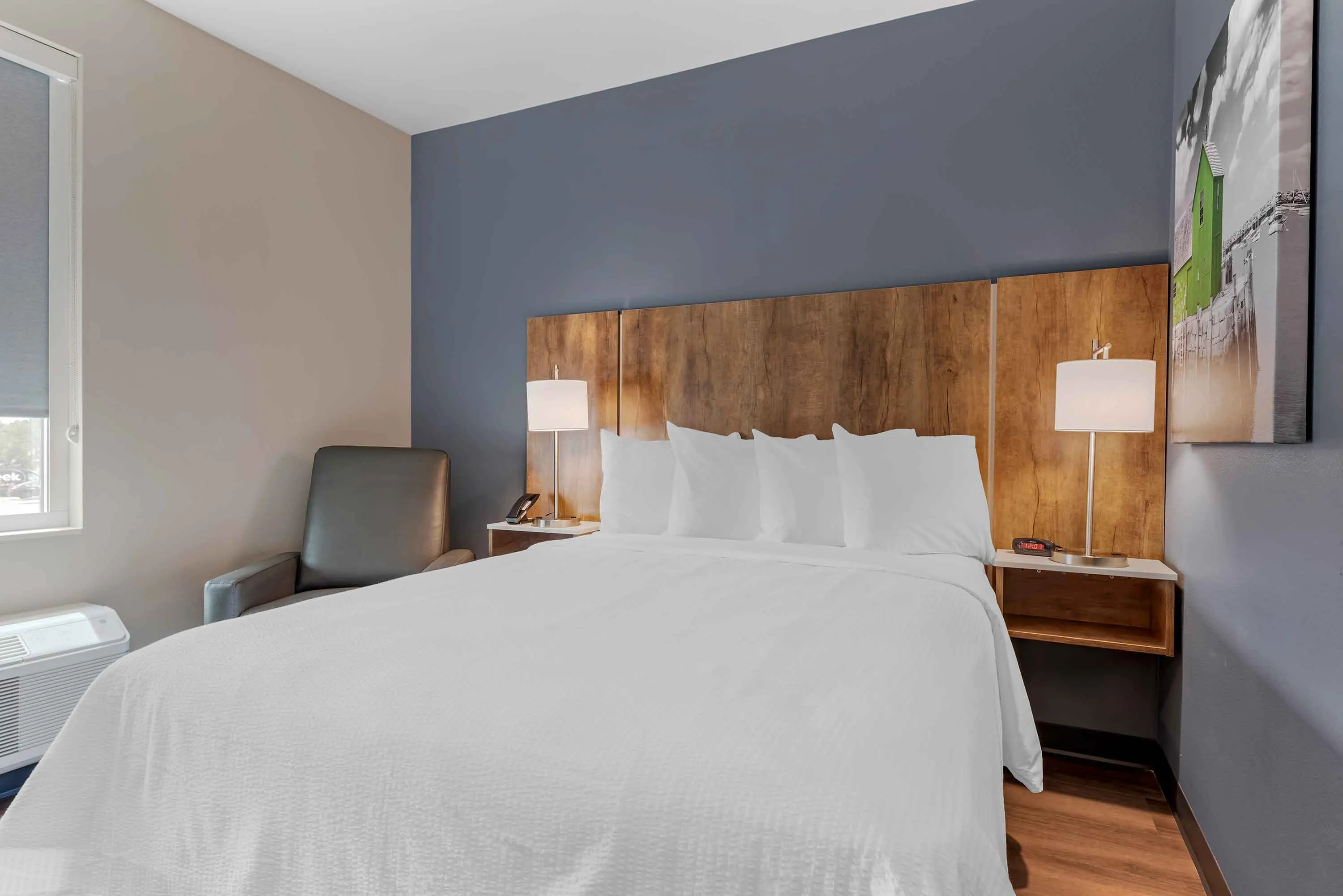 Studio Suite - 1 Queen Bed