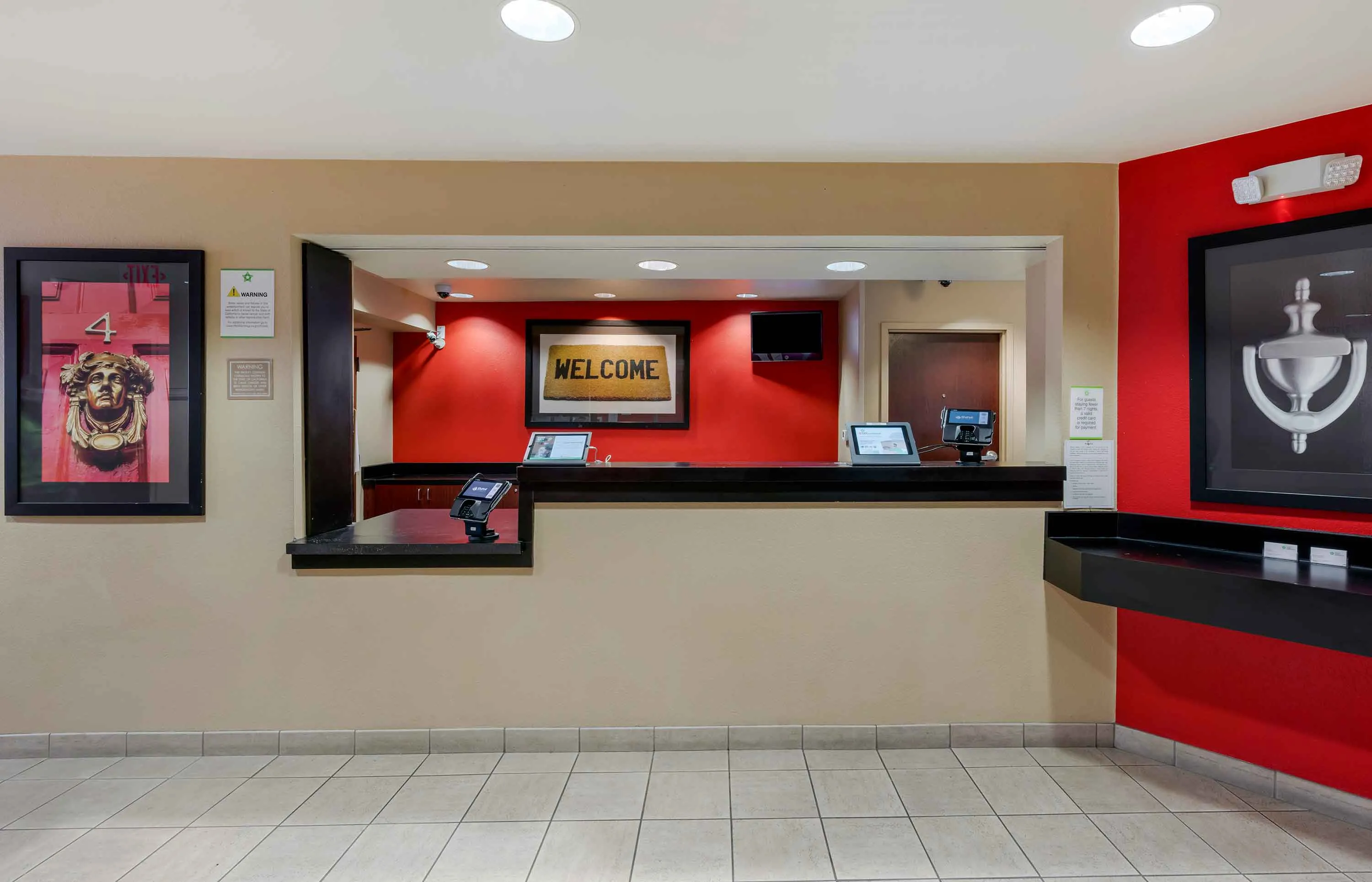 Lobby and Guest Check-in