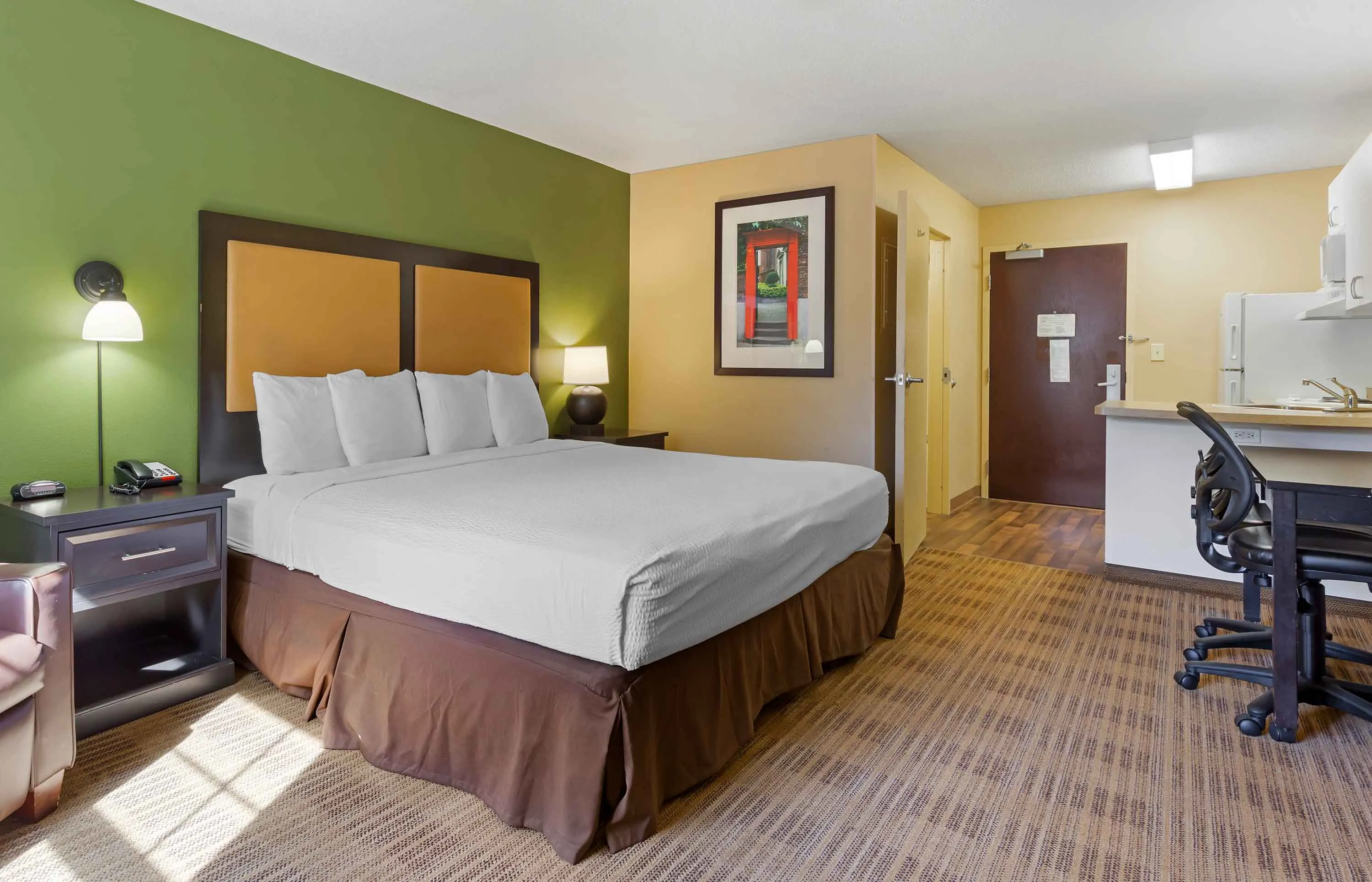 Studio Suite - 1 King Bed
