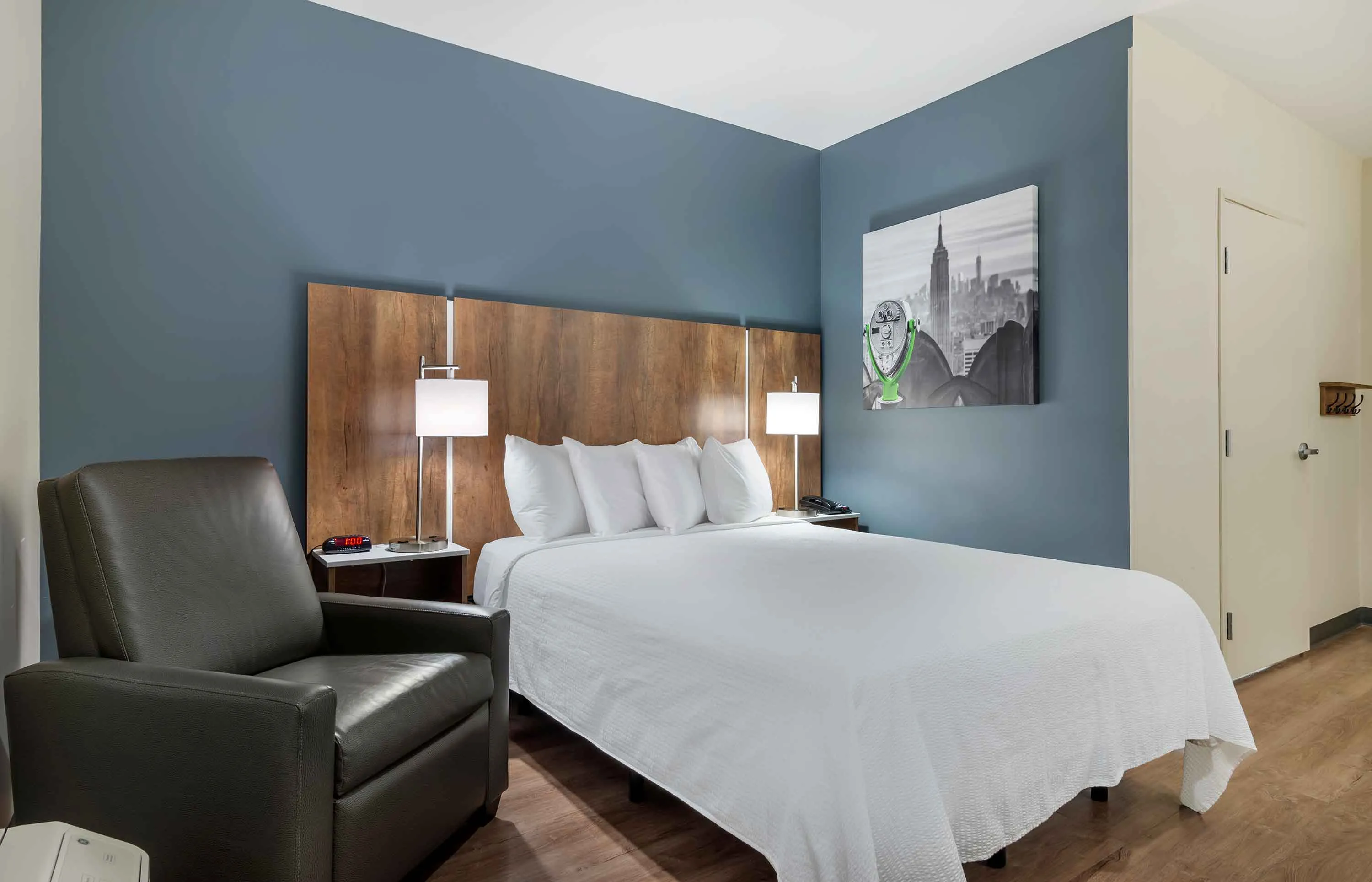 Studio Suite - 1 Queen Bed