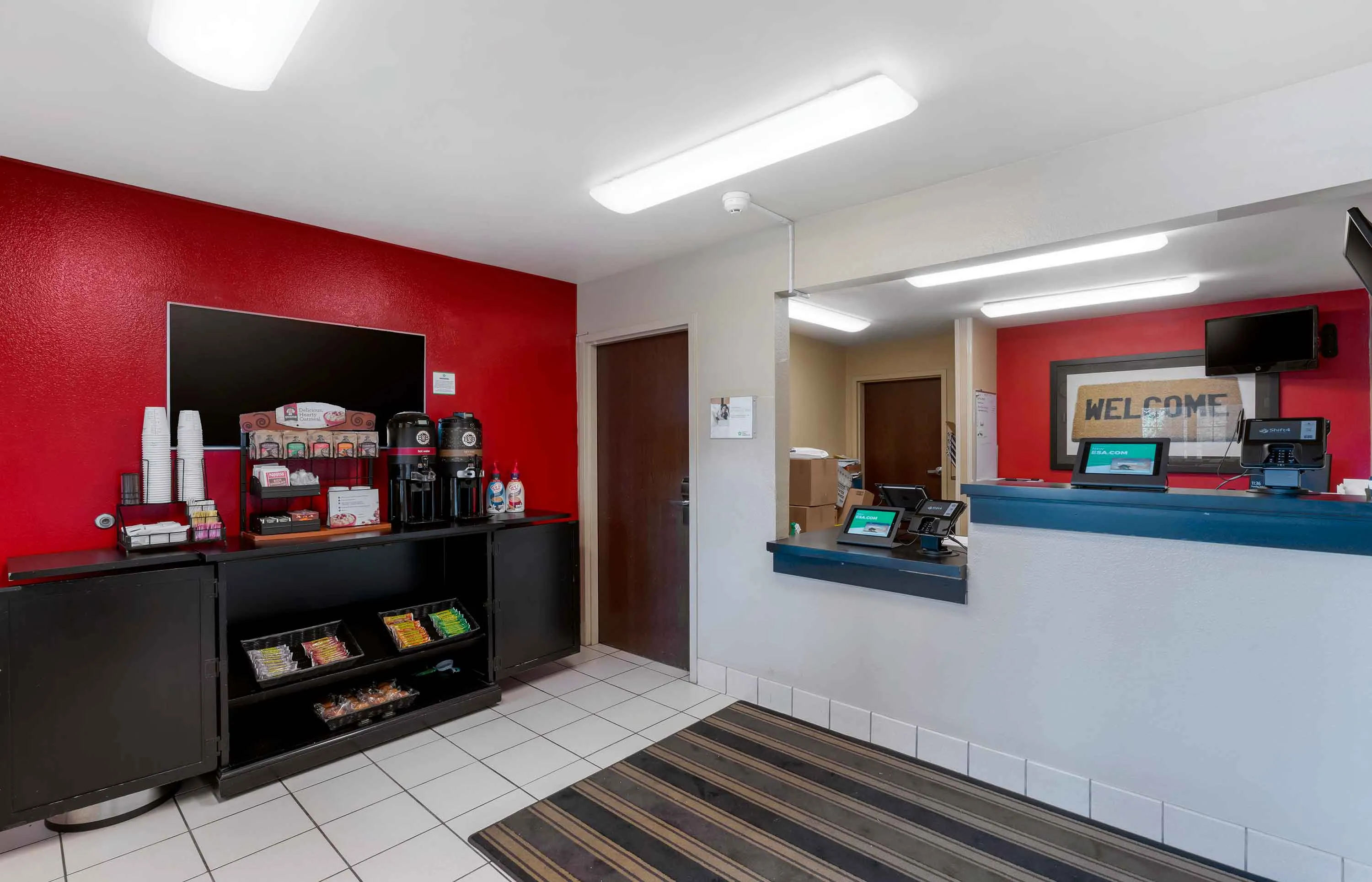 Lobby and Guest Check-in